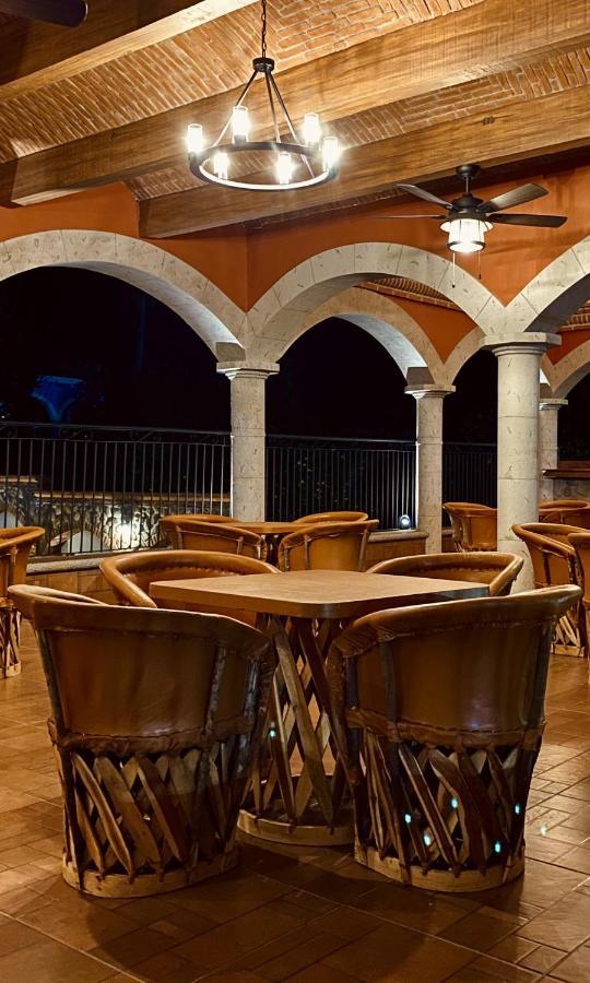 Hotel Real De Los Álamos Екстериор снимка