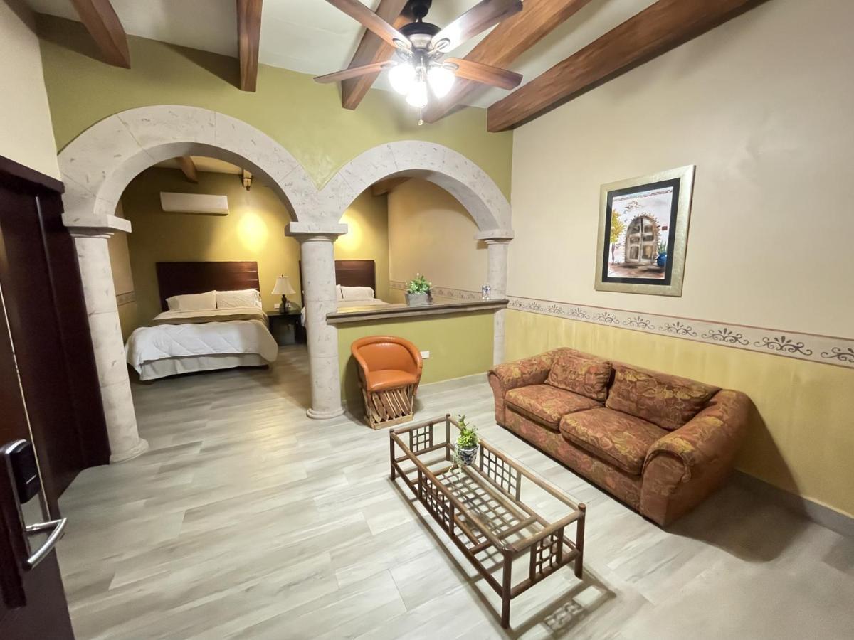 Hotel Real De Los Álamos Екстериор снимка