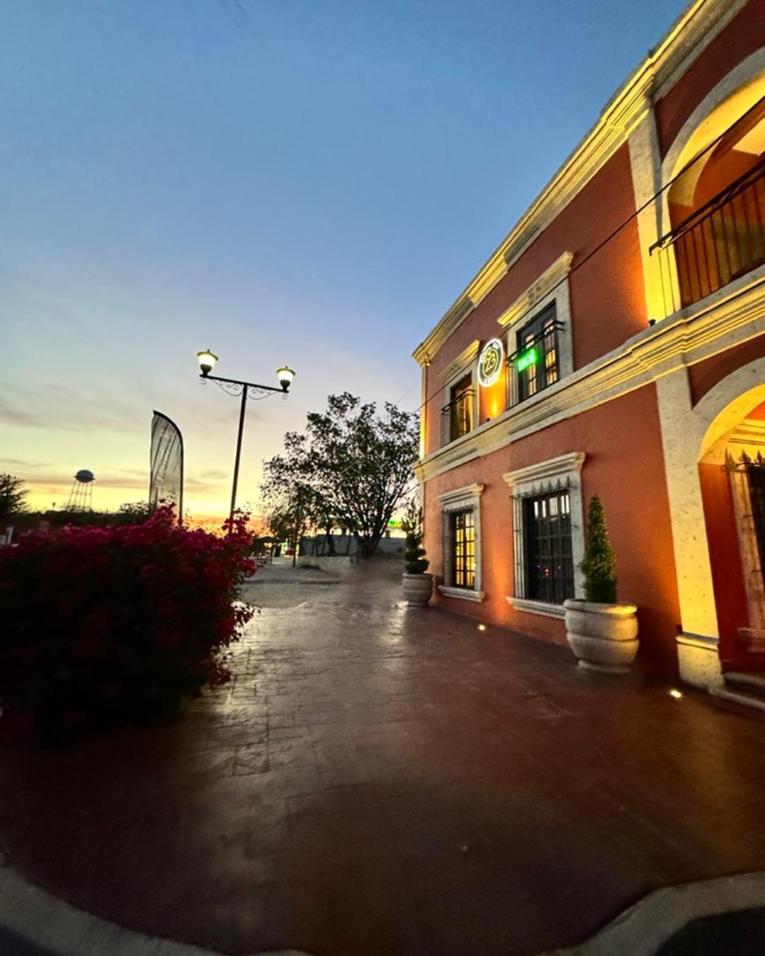 Hotel Real De Los Álamos Екстериор снимка